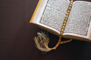Kebaikan Berlimpah, Ini Keutamaan Membaca Surah Al-Humazah