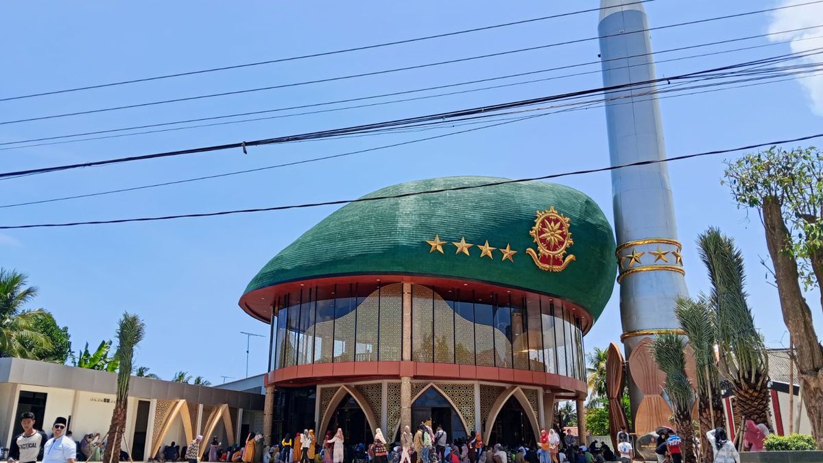 Masjid bintang 4 terlihat megah di Cijulang Pangandaran. (Ist)