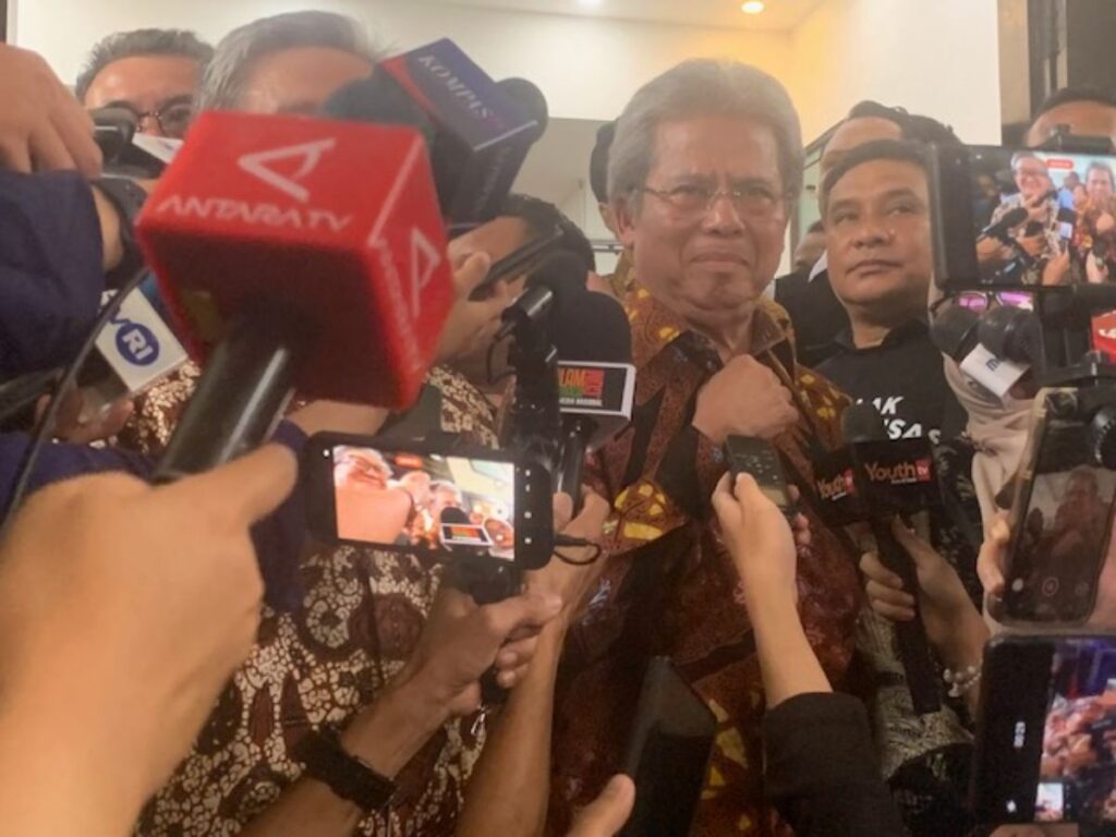 Tunda Praperadilan Hasto, Kuasa Hukum : Jangan-Jangan Ini Akal-Akalan KPK