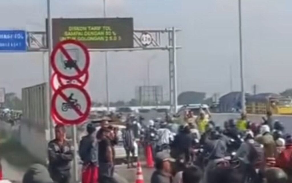 Bahaya Mengintai di Musim Hujan, Ini Kesalahan Fatal Pengendara yang Sering Terjadi