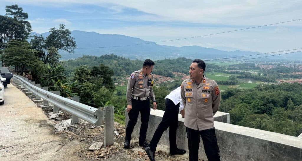 Polres Majalengka Imbau Pemudik untuk Waspadai Titik Rawan Longsor di Jalur Mudik