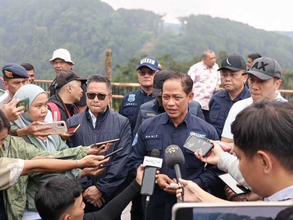 Empat Tempat Wisata di Puncak Bogor Disegel, Diduga Berkontribusi Terhadap Bencana Banjir