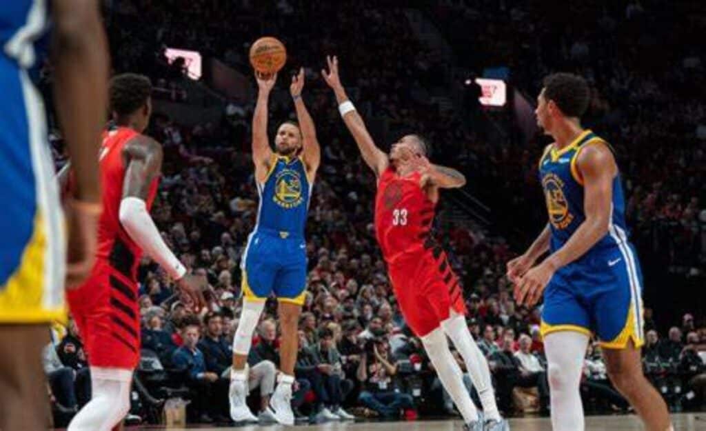 Warriors vs Trail Blazers: Dua Tim yang Sering Terlibat Pertarungan Sengit di NBA