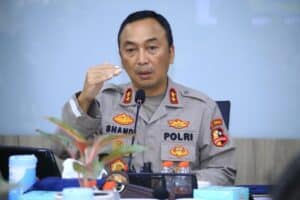 Kapolri Rotasi Kapolda Sumsel hingga Papua Barat, Johnny Eddizon Isir Jabat Kadiv Humas!