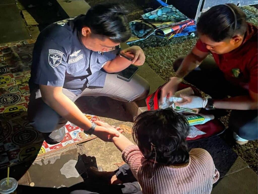 Polisi Selamatkan Wanita yang Coba Bunuh Diri di Jalan Raya Alternatif Pakansari