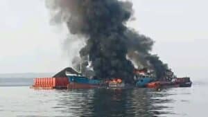 Kapal Meledak di Pelabuhan Lamongan Dua Orang Tewas, Sedang Diidentifikasi