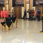 Kapolri melantik 10 Kapolda dan pejabat utama Mabes Polri di ruang Rupatama, Jumat (14/3/2025). (Divisi Humas Polri)