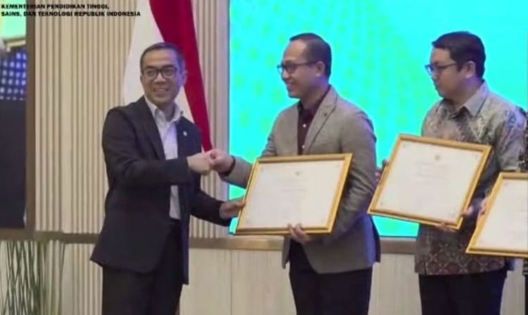 Unhas Masuk Perguruan Tinggi Top 500 Dunia