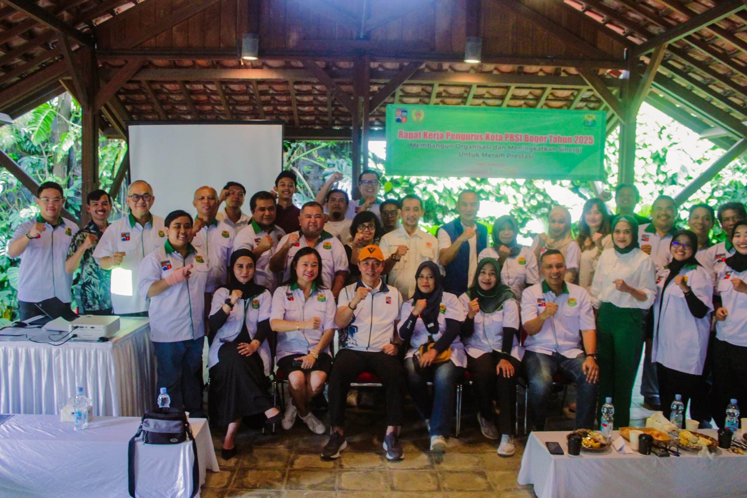 Pembukaan Raker Pengurus Kota Persatuan Bulutangkis Seluruh Indonesia Kota Bogor 2025 (KIS/NICKO)