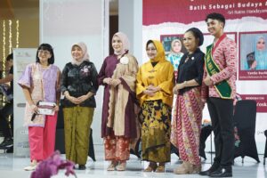 Batik Bogor Siap Mendunia, Dua Srikandi Gaungkan Cinta Budaya Lewat Buku dan Fashion