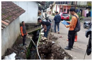 Pasca Hujan Deras, Longsor di Pasirwangi Garut Rusak Rumah dan Kolam Warga