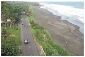 Menyusuri Keindahan Pesisir Pantai Selatan, dari Pameungpeuk Garut hingga Cipatujah di Tasikmalaya.