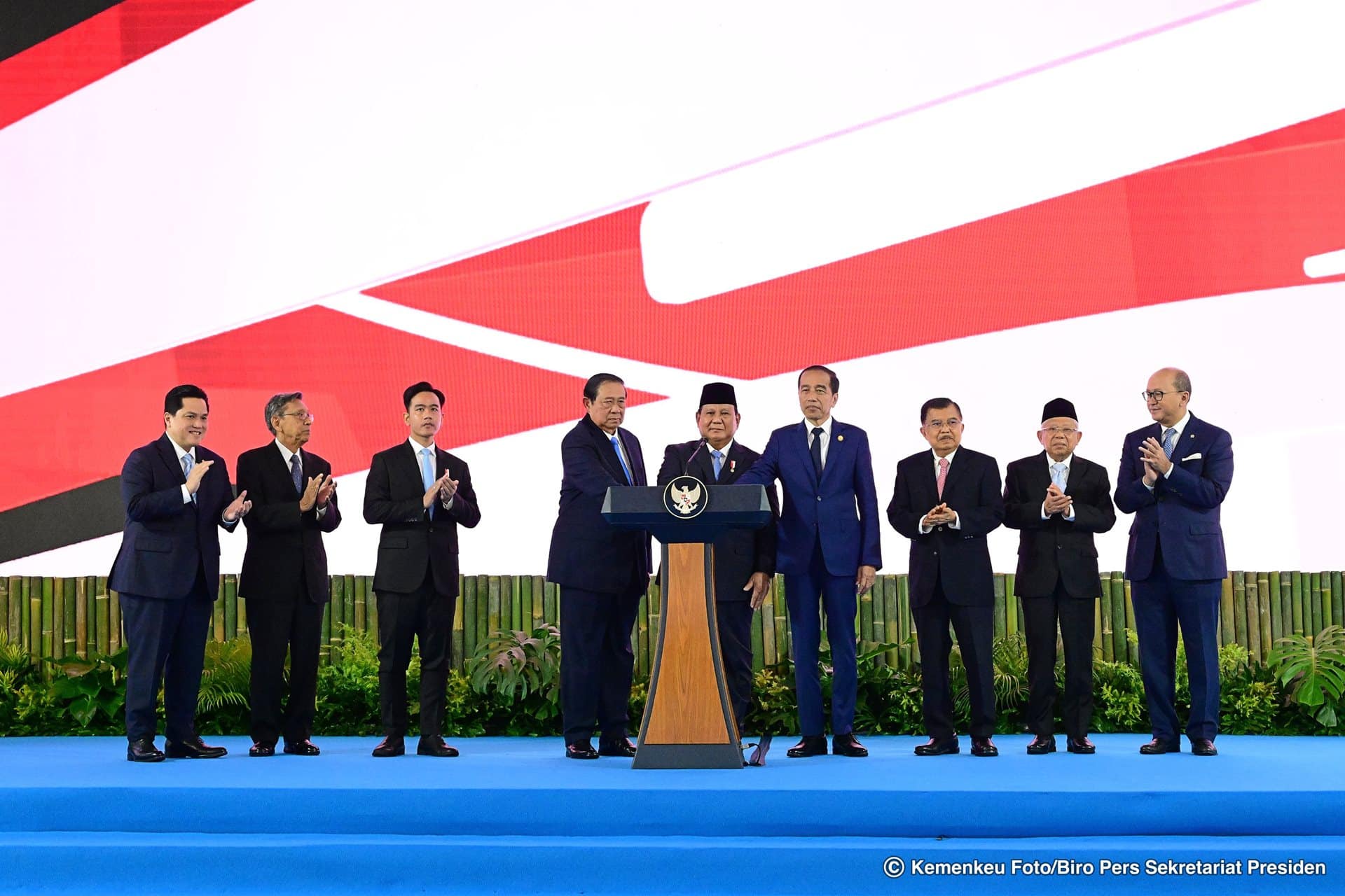 Prabowo Subianto Tutup Akses Media di Acara Town Hall Danantara, Okky Madasari Kritik