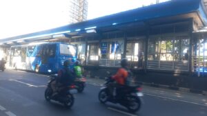 Jakarta Banjir, Sejumlah Rute Transjakara Lumpuh!