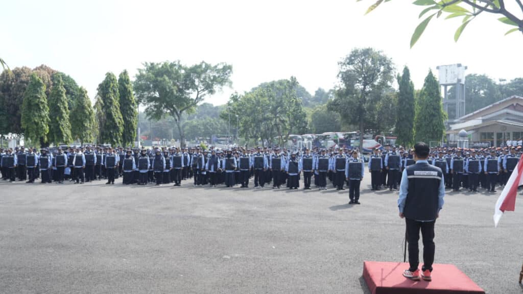 Pelepasan Petugas Haji, Dirjen Tekankan Layani Jemaah dengan Sepenuh Hati