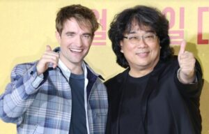 ‘Mickey 17’ Tayang di Streaming Setelah Hasil Box Office Mengecewakan