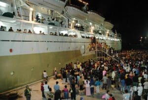 Arus Balik Lebaran 2025, Penumpang Kapal Laut Membludak di Pelabuhan Banjarmasin