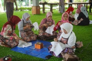 Serunya Belajar Membatik dan Self-Care Bareng di Royal Safari Garden