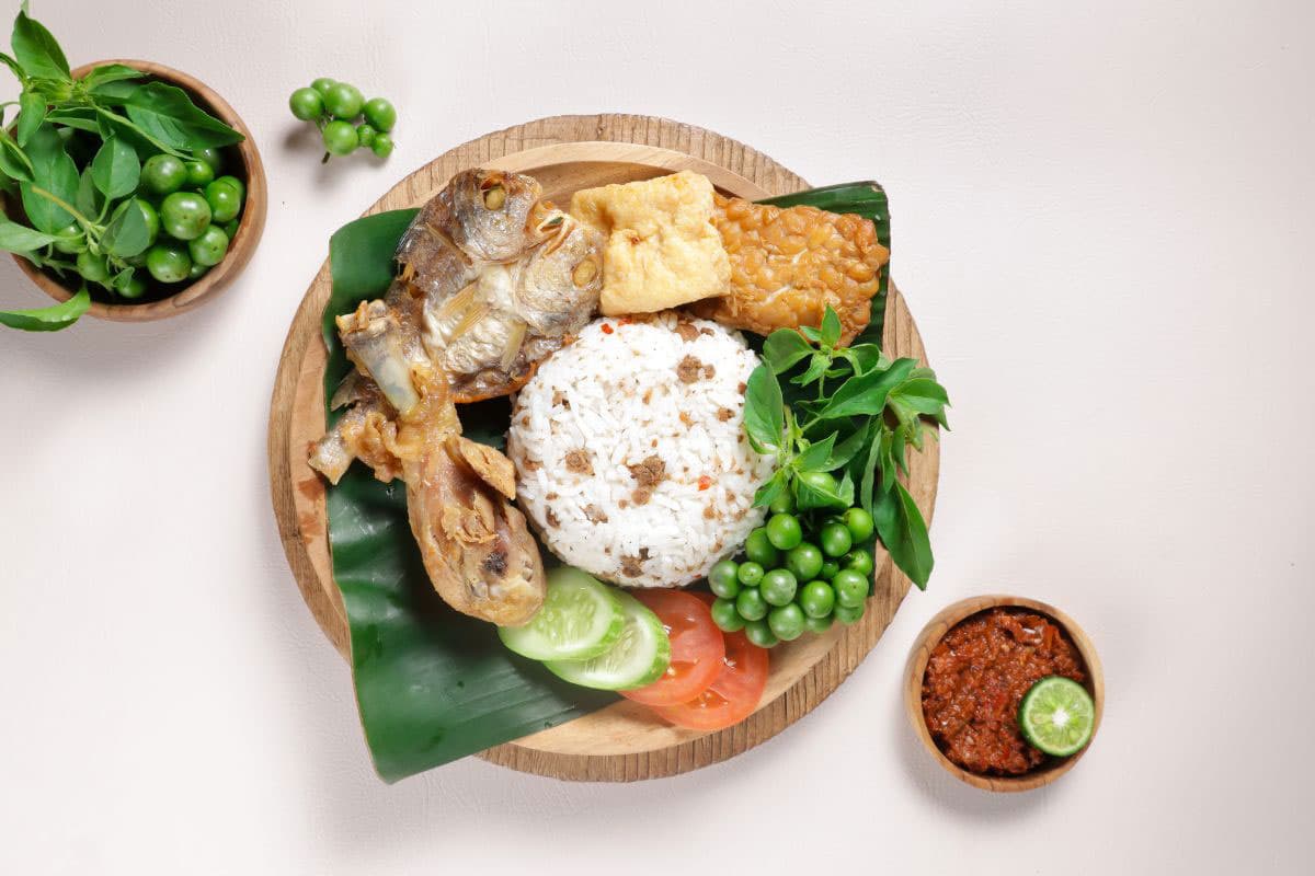 nasi tutug oncom di Bandung