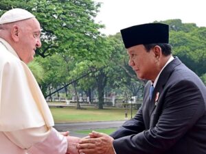 Paus Fransiskus Wafat Akibat Stroke yang Disusul Koma dan Gagal Jantung