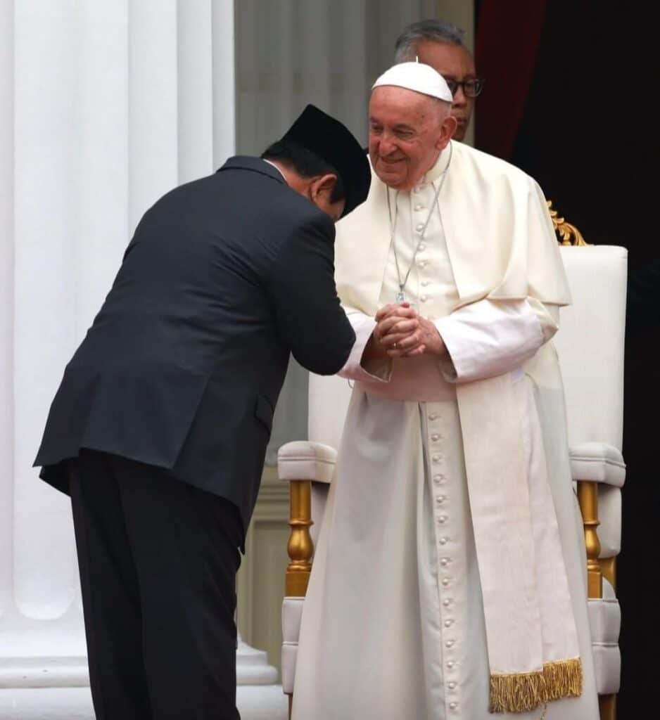 Prabowo: Sosok Sri Paus Membawa Pesan Kuat Perdamaian dan Kemanusiaan