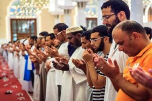 Doa Qunut Nazilah untuk Keselamatan Palestina, Amalkan saat Sholat Fardhu!  