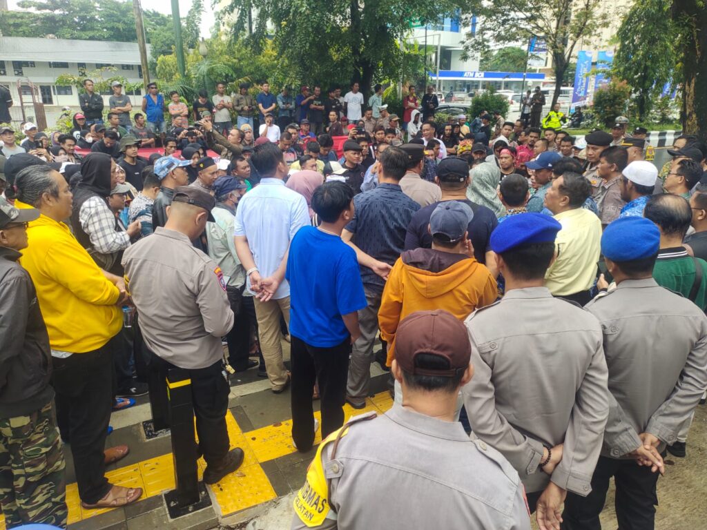 Perda Tak Jalan, DPRD Dinilai Gagal: Sakutu Tuntut Pembubaran Dewan