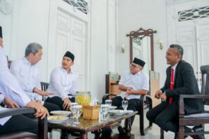 Kaesang Mampir ke Balai Kota Bogor, Doclang Jadi Saksi Rekonsiliasi Politik