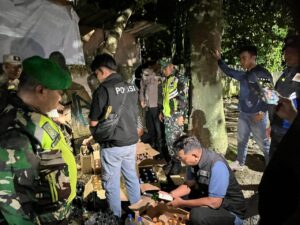 Lima Pasangan Asusila dan Ratusan Botol Miras Ilegal Diamankan di Wilayah Bogor Timur