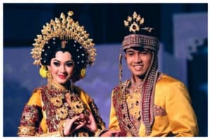 Budaya dan Perjalanan Suku Bugis: Dari Pelayaran hingga Prinsip Hidup