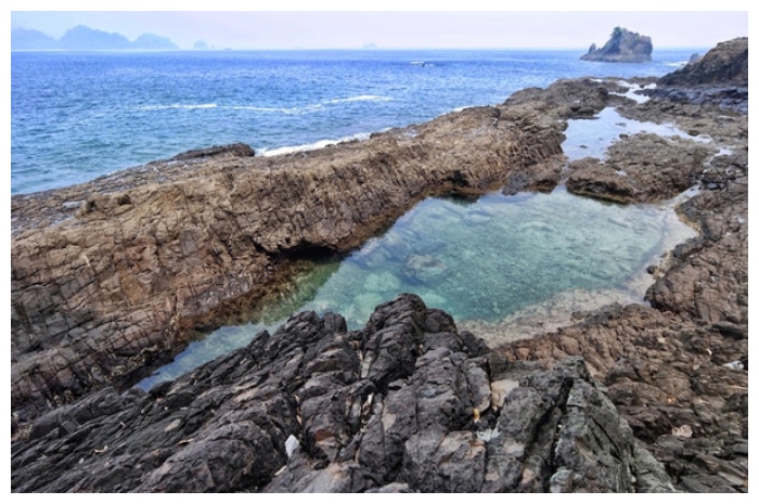 Menjelajah Laguna Dodo, Kolam Renang Alam di Tepian Teluk Kiluan