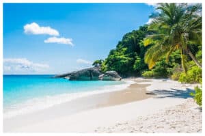 Menjelajah Keindahan Pantai Ermun dan Tanjung Triton di Papua Barat