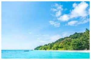 Pulau Lutungan, Pesona Alam dan Sejarah di Barat Toli-Toli