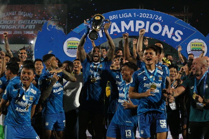 Persib Bandung Resmi Juara Liga 1 2024/2025