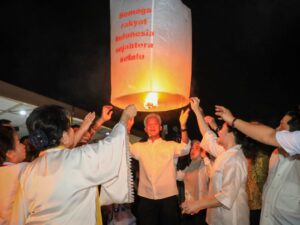 Jadwal dan Harga Tiket Festival Lampion Waisak 2025 di Candi Borobudur