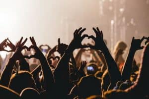 Daftar Konser Musik di Indonesia Mei 2025: Day6, J-Hope, Boyz II Men, hingga Sama-Sama Tur