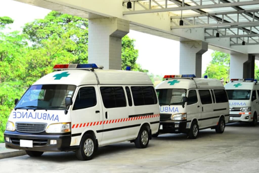 Ambulans Bawa Jenazah Alami Kecelakaan, Sopir Meninggal Dunia