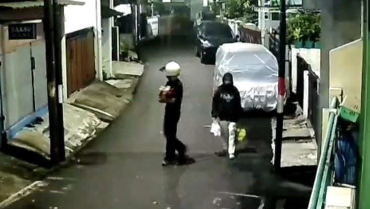 Tega Buang Darah Daging Sendiri di Pulogadung, Orang Tua Dicokok Polisi!