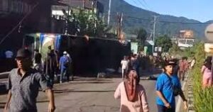 Bus ALS jurusan Jakarta – Medan Terguling di Padang Panjang, 12 Orang Tewas dan Belasan Penumpang Luka