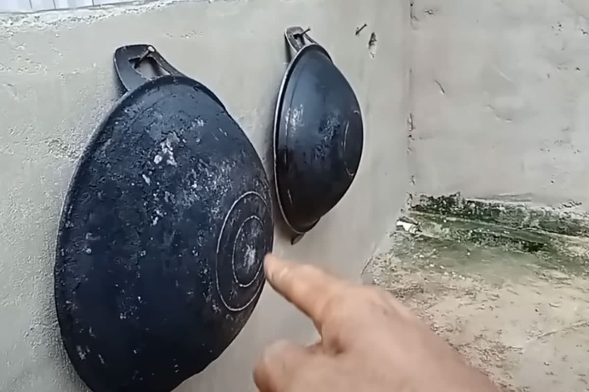 cara membersihkan wajan gosong pakai air jeruk nipis