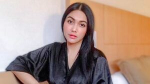 Bosan Sendiri, Denada Blak-blakan Soal Cari Suami Baru