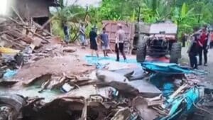 Kecelakaan Maut di Purworejo: Truk Tabrak Angkot Rombongan Pengajian, 10 Tewas