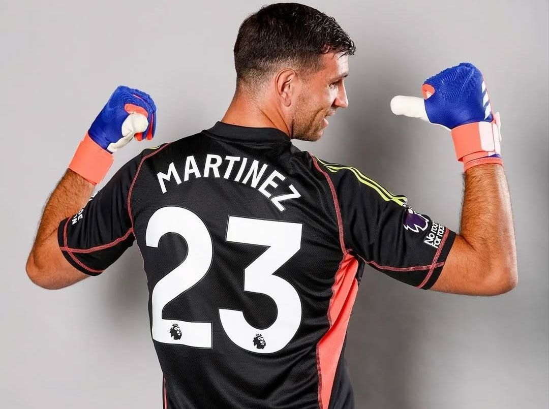 Emiliano "Dibu" Martínez