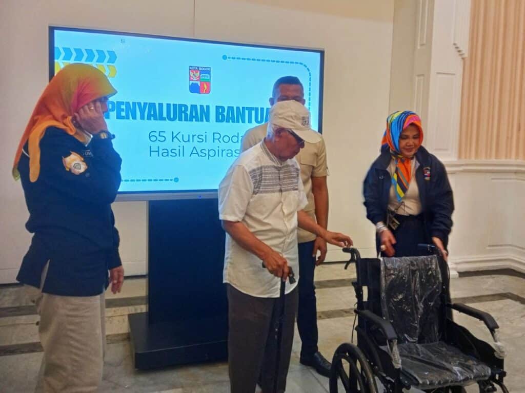 Komitmen Sosial Devie Sultani, Kursi Roda untuk Mereka yang Membutuhkan