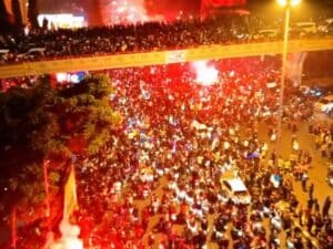 Pesta Juara Persib Menggema di Sulanjana, Jalanan Kota Bandung Dipenuhi Bobotoh