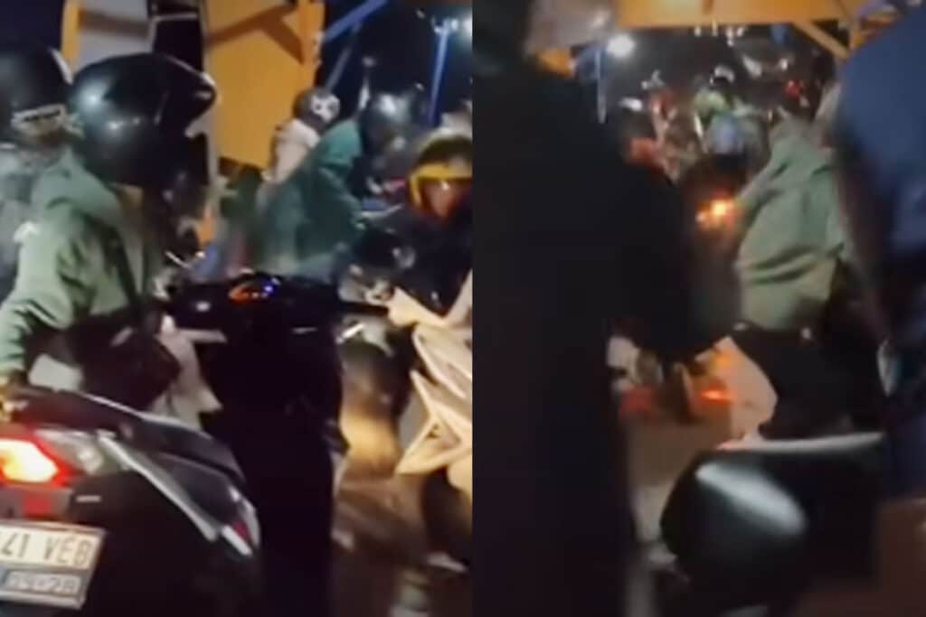 Jembatan Apung Patah, Sejumlah Motor Sempat Terendam