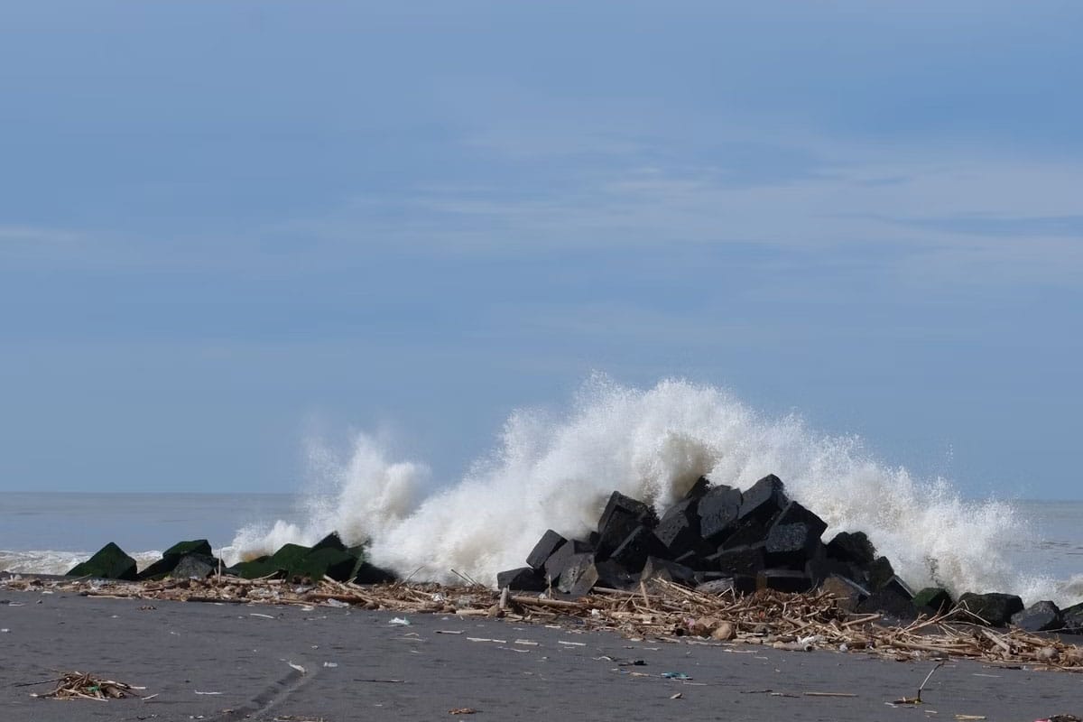 kecelakaan kapal wisata dib Bengkulu