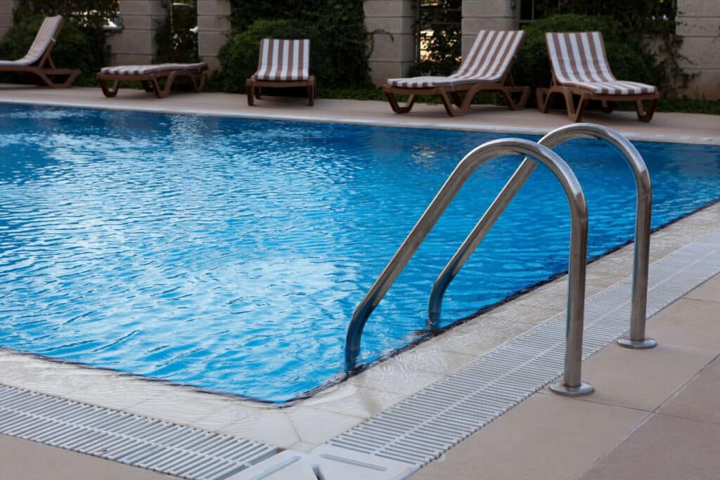 Seger Banget! 4 Kolam Renang di Cimahi yang Nyaman untuk Liburan