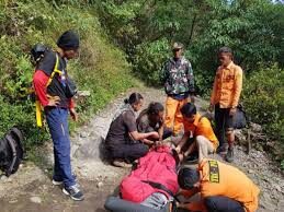 Pendaki Asal Bandung Meninggal di Gunung Lawu, Evakuasi Berlangsung Sulit