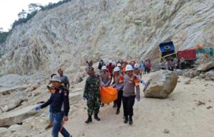 3 Korban Longsor di Gunung Kuda Cirebon Ditemukan, Total 17 Orang Meninggal